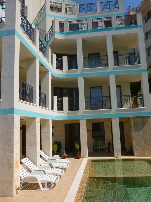 Aparthotel Prostor Kavarna Luaran gambar