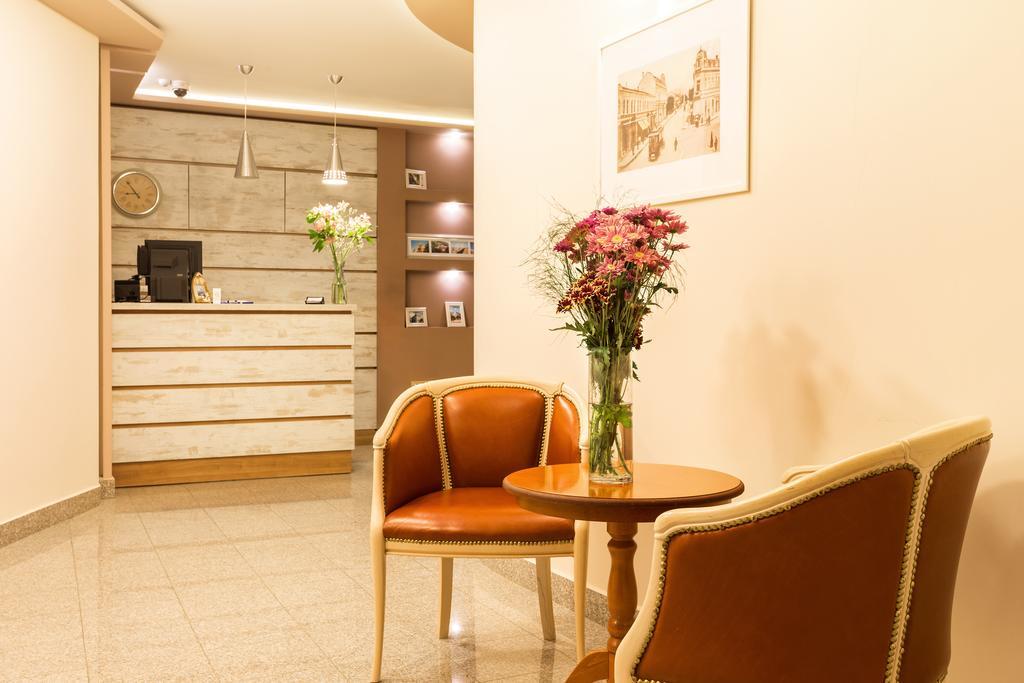 Aparthotel Prostor Kavarna Luaran gambar