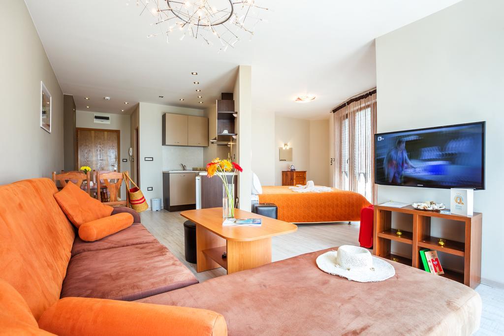 Aparthotel Prostor Kavarna Luaran gambar