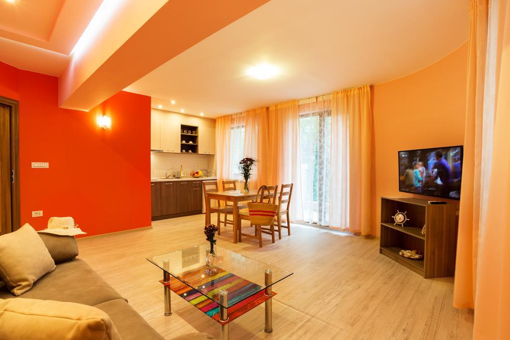 Aparthotel Prostor Kavarna Luaran gambar